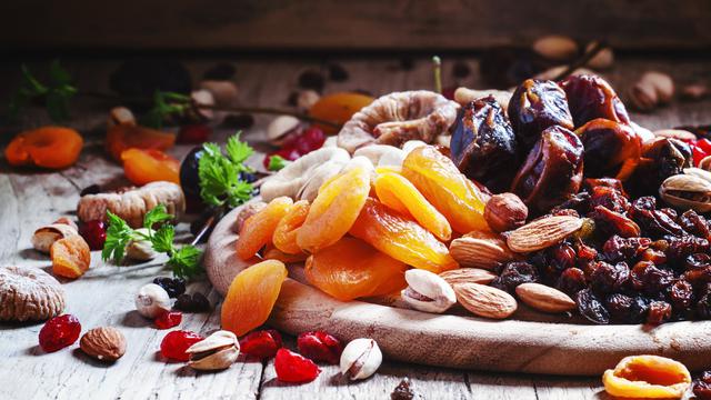 Adakah Manfaat Kesehatan dari Buah Kering? - Health Liputan6.com