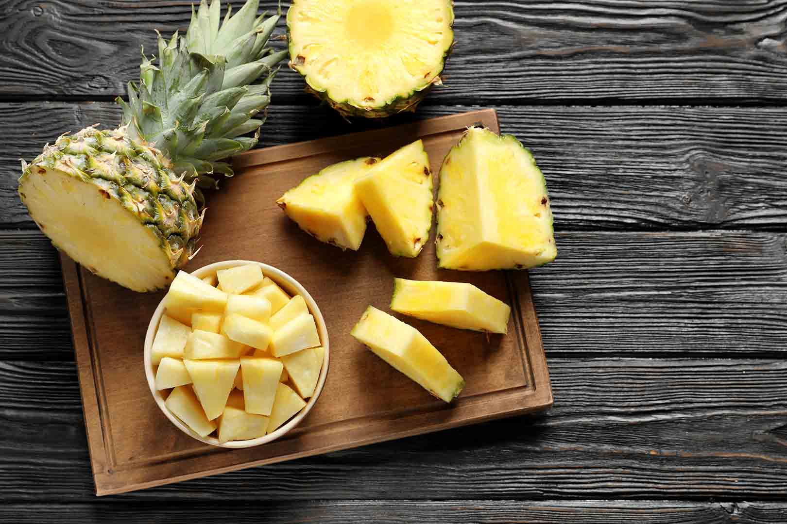 Buah Nanas: Nutrisi, Manfaat, dan Bahayanya - Jovee.id